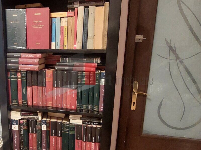 Bd. Obregia vanzare apartament semidecomandat 2 camere